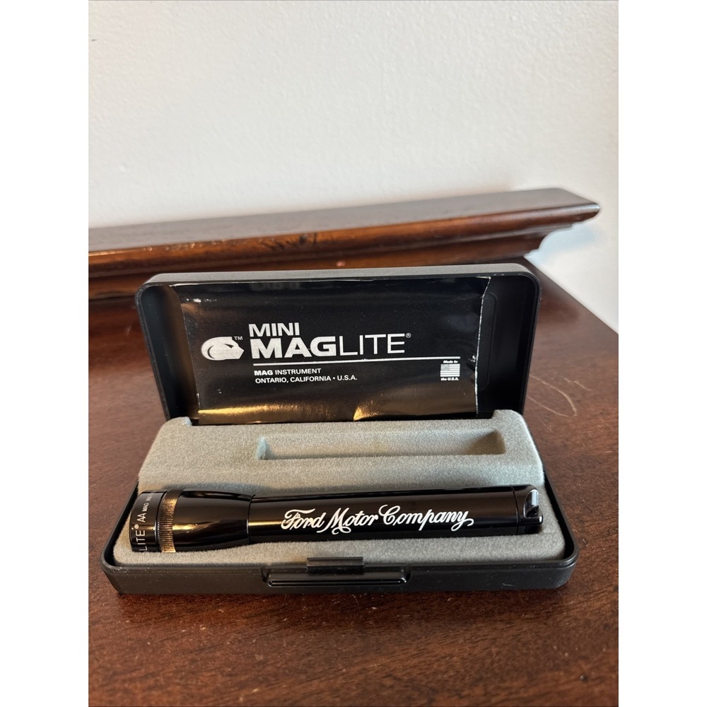 Ford Motor Company Black Mini Maglite W/case
